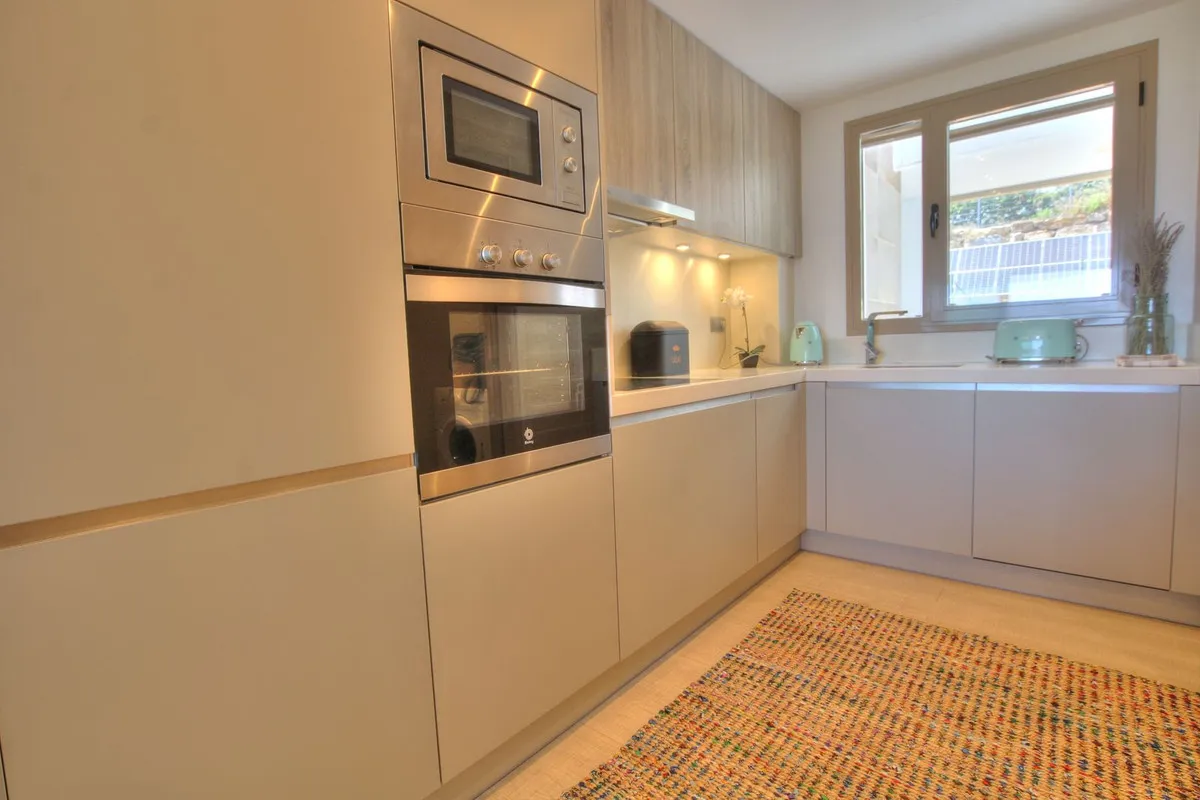 ece91a97-054e-47f4-b58b-d817e586de48