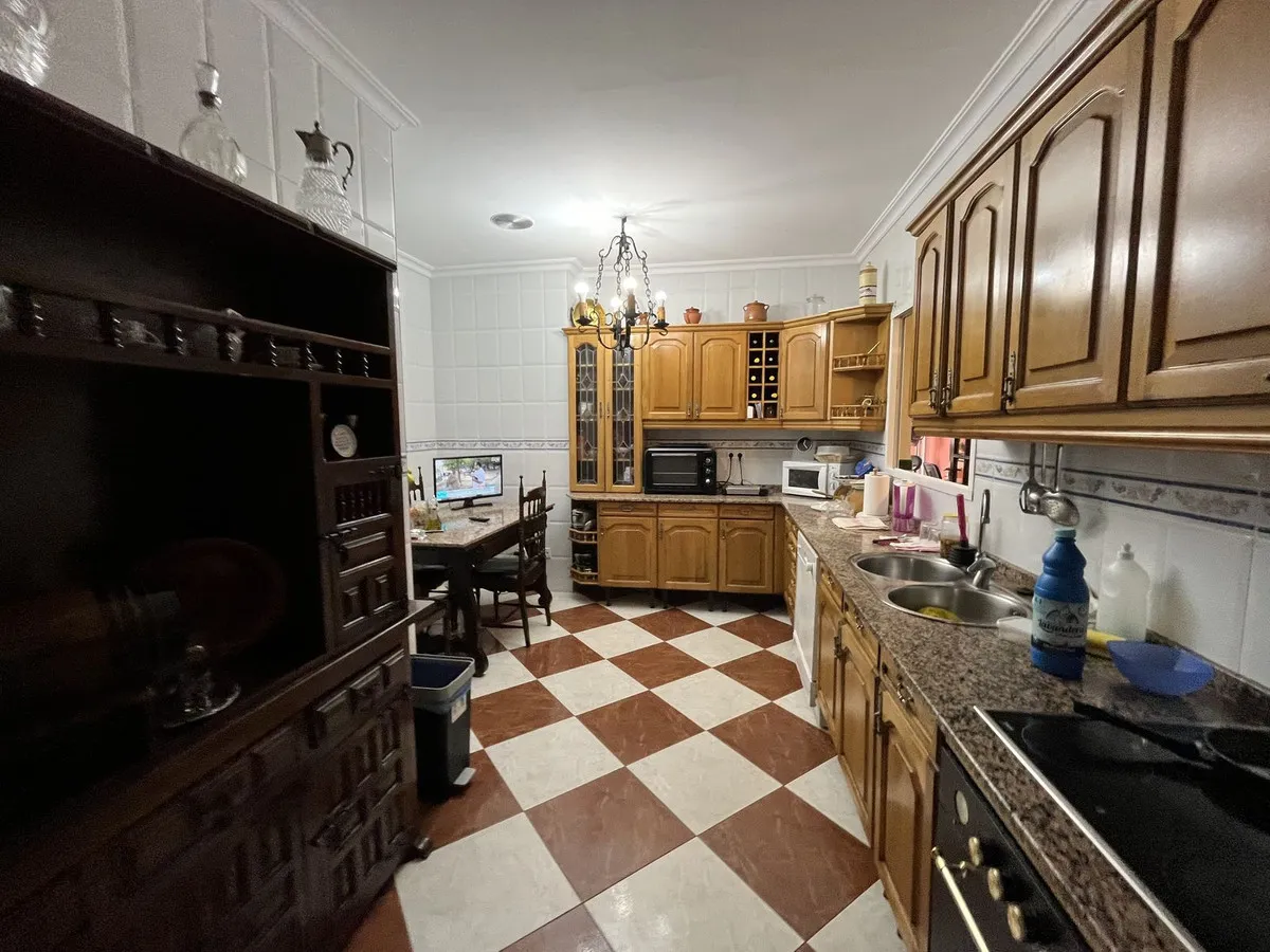 0b162c13-4f58-45f8-9c23-5832bed0f85b