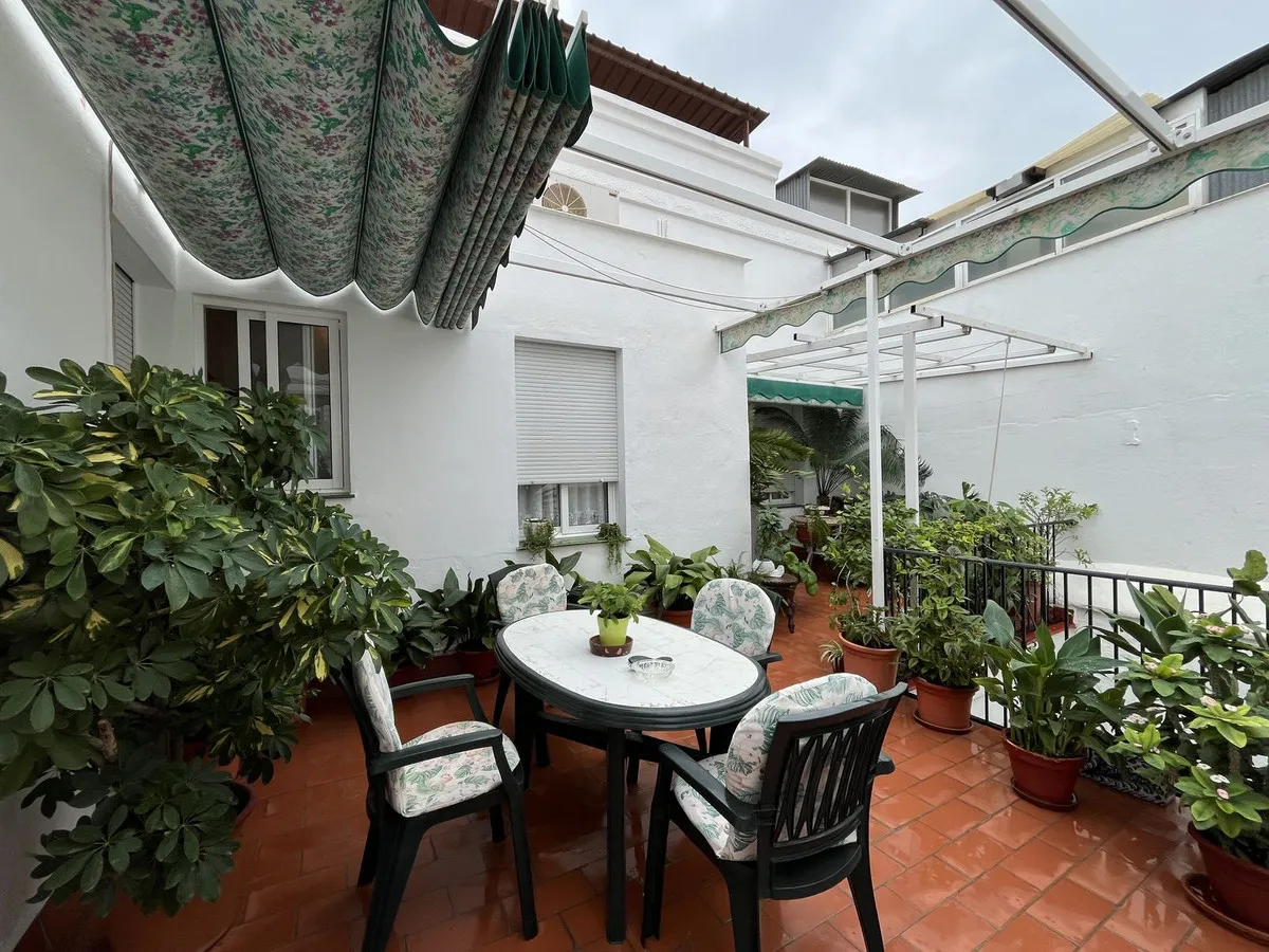 8dfc9233-2100-497e-9065-e4cd842b07c2