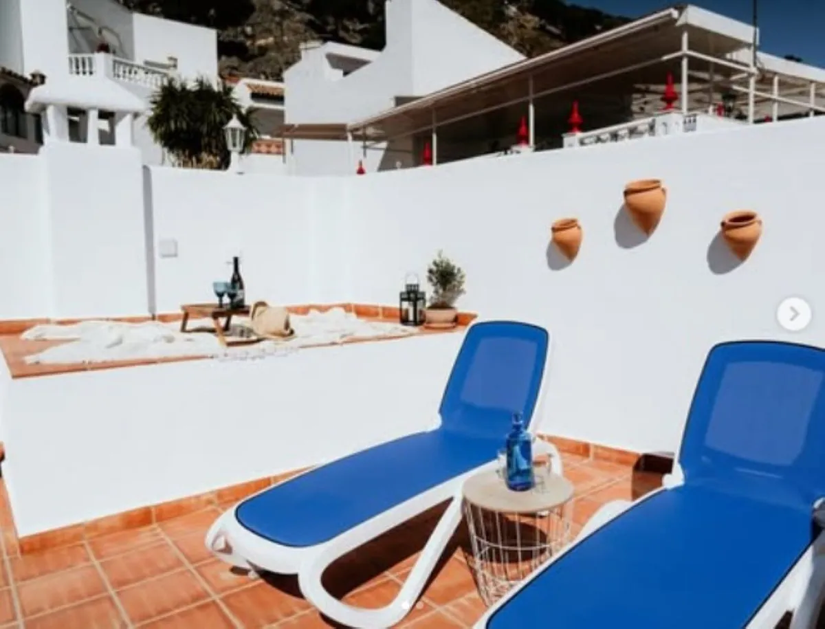 d6673ece-94b6-40c5-a2f6-3b085618de2a