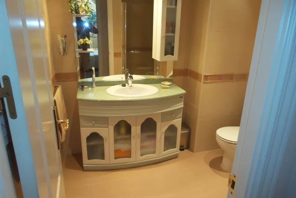 e67db49d-dff3-4c75-b5b2-7f96dd96e3bb