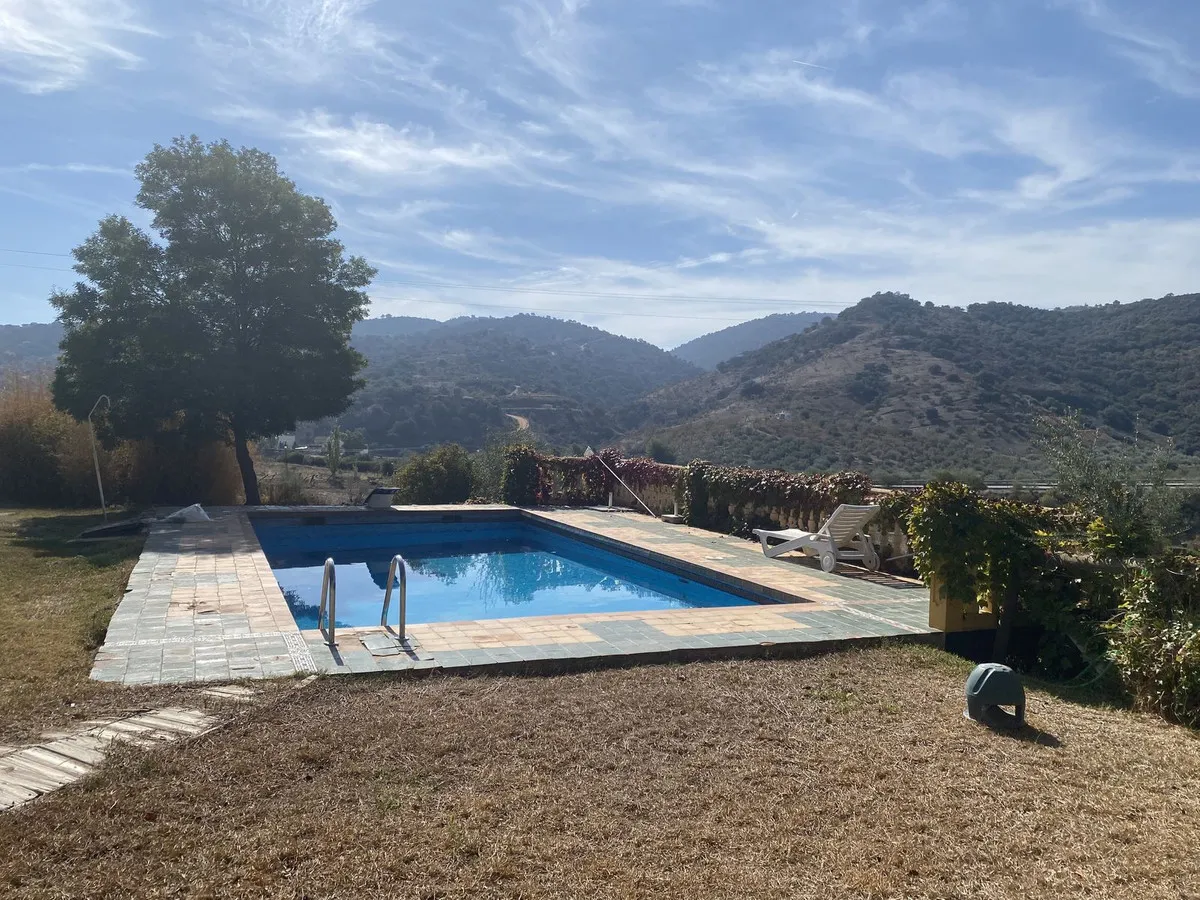 4c6e70db-5d6d-4a66-aa0c-38a56ac7e0ad