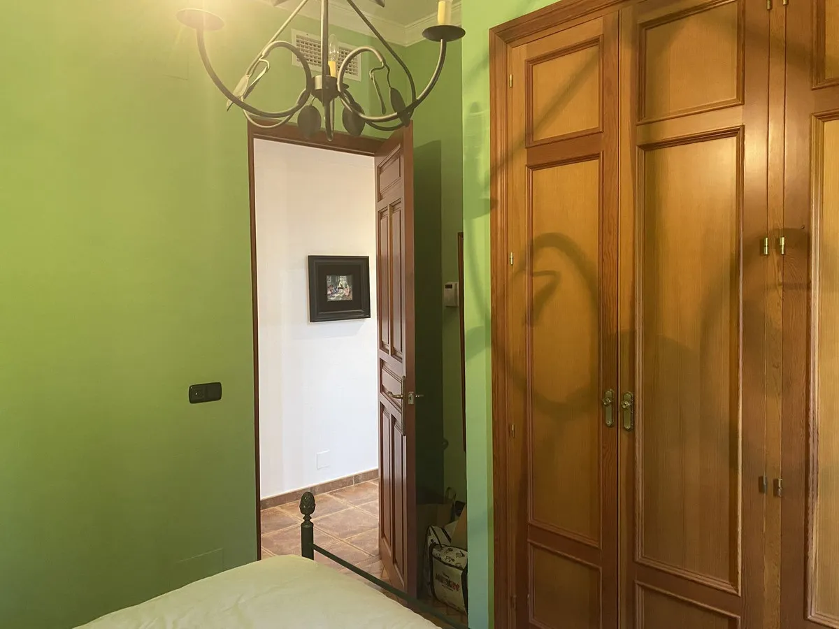 5ad4d93a-40c2-4bba-8ad3-2eb01d6a8903