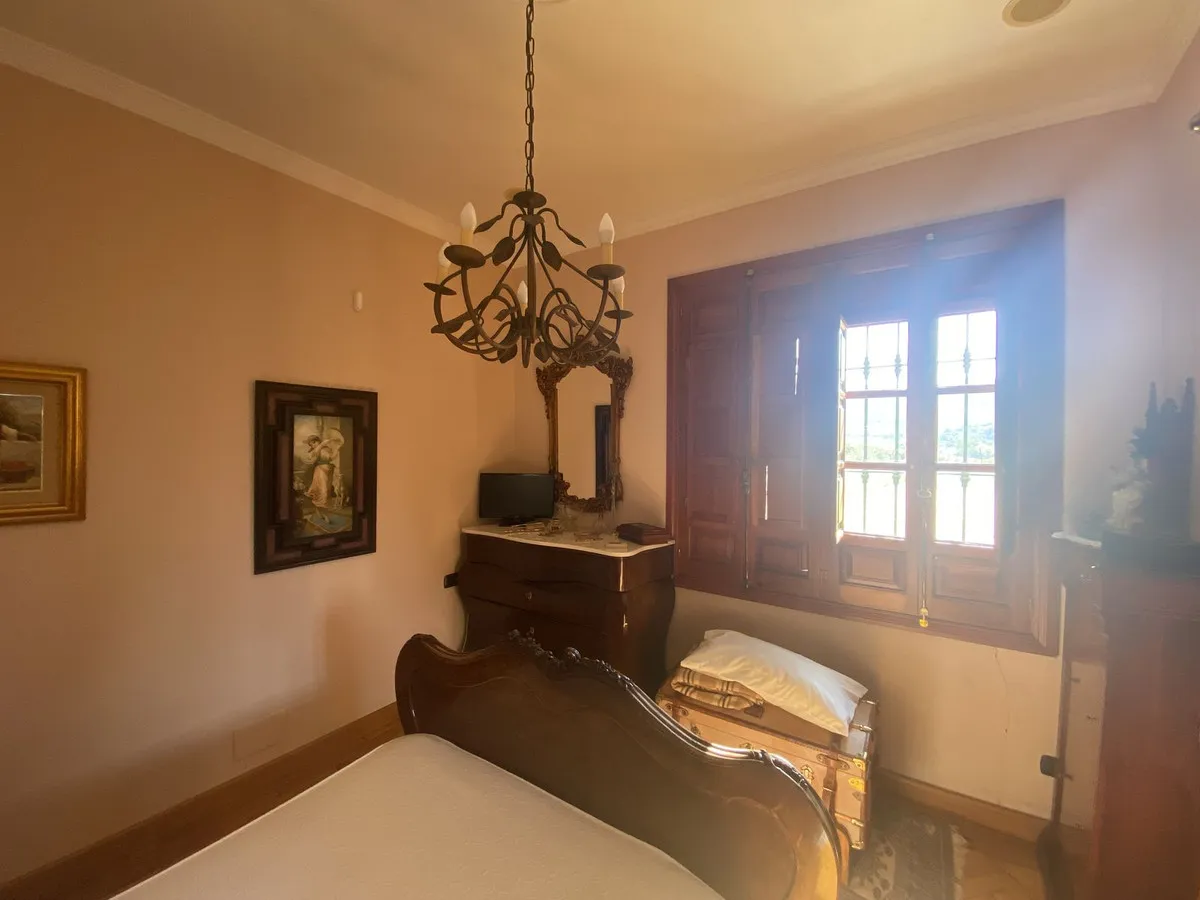 8952cea0-cf0f-481c-a4d4-75f91f779cc9