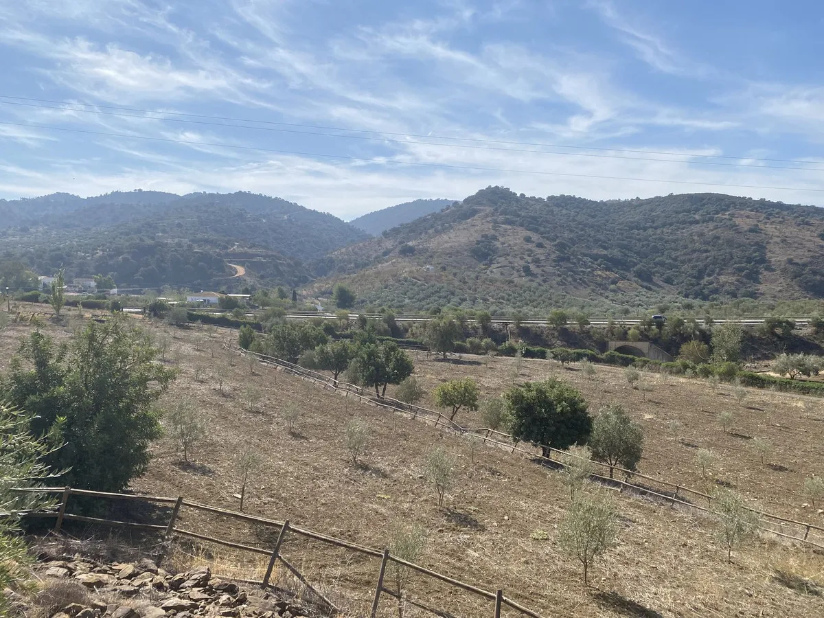 a22266be-4ffd-4f1c-9dfa-72726c2dc92a