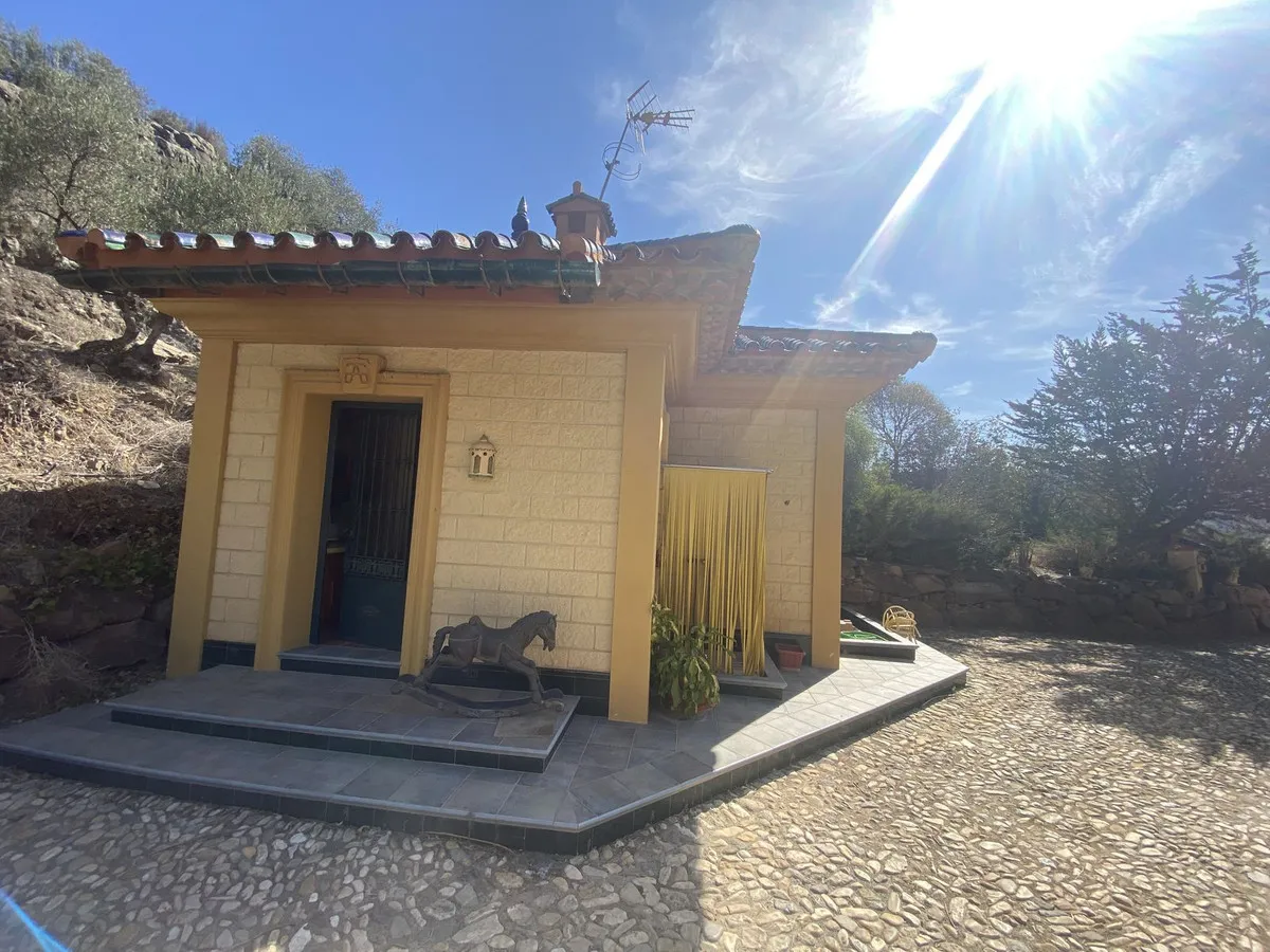 ebec4a07-bd54-48f6-adaf-201d8d716e61