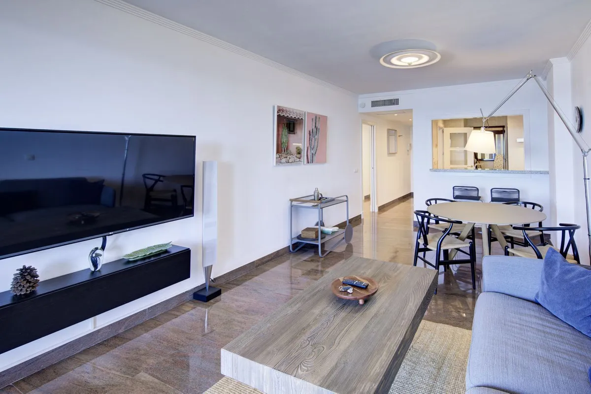 2ee0235a-583c-4b50-92d5-b56a51086b89