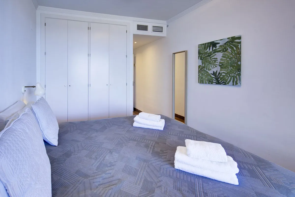 b08a9002-683b-40b0-826c-fce2ff621df0