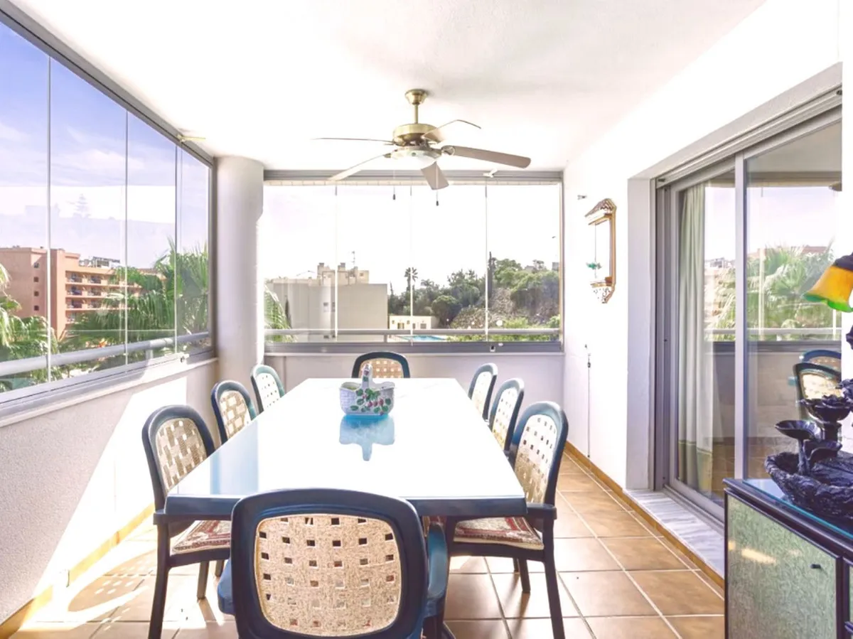 27b0414e-8c8a-423f-9b2d-b5bf71354f7f