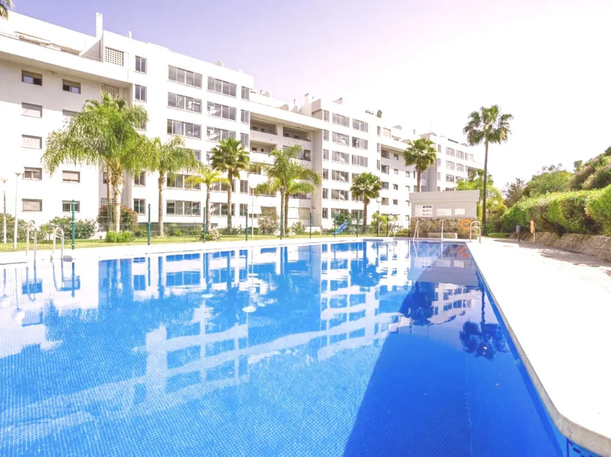 2ffdd689-67f7-4a6a-bb71-38136719c885