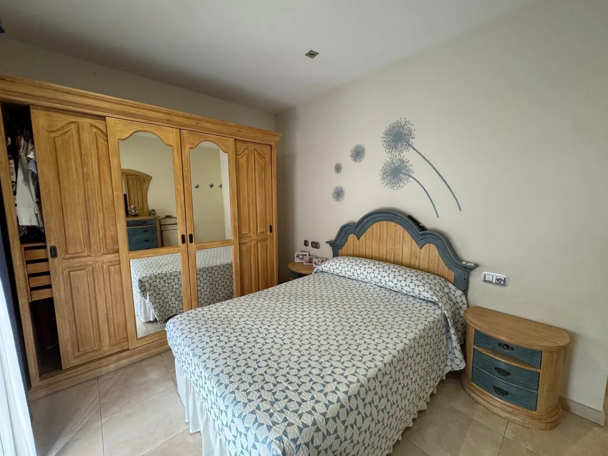 4f0ce0e8-57a1-4d54-aeb2-e95106821b58