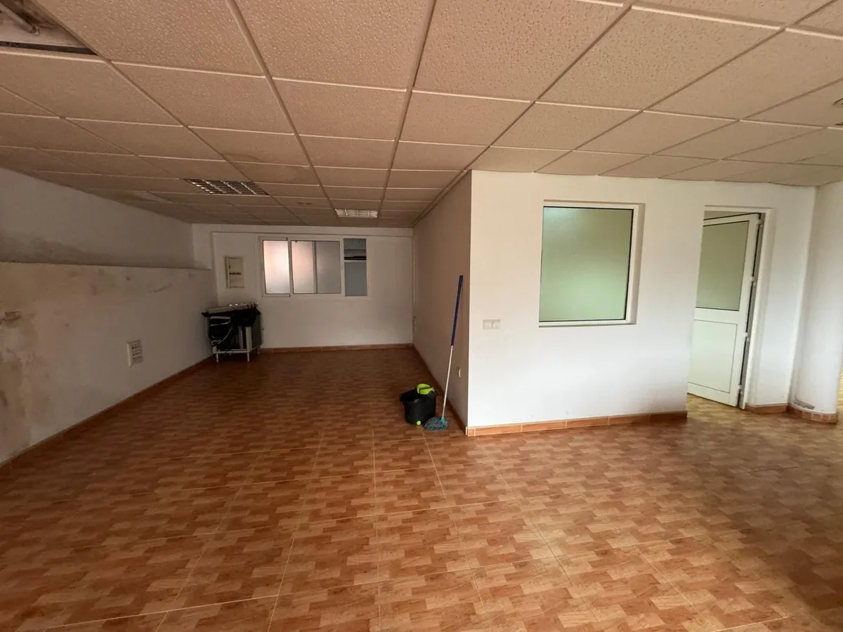 93f6c1d6-082a-4f45-a76b-75d374333591