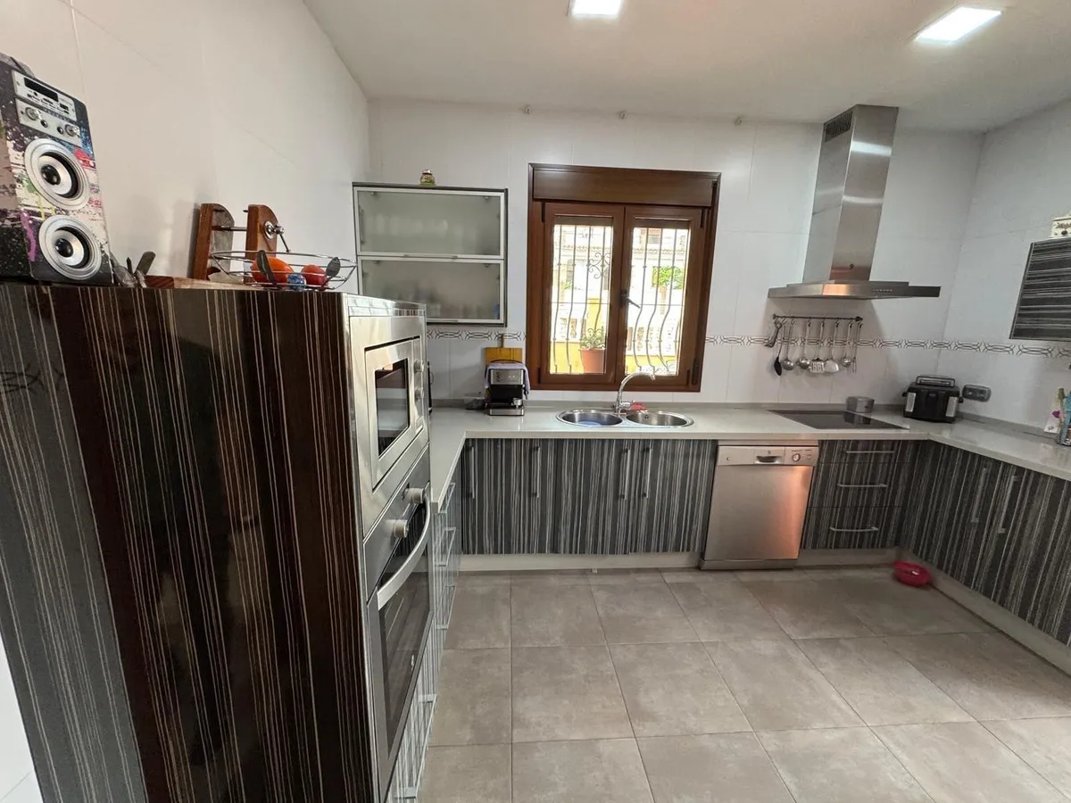 c6dcf110-67ed-4a55-9b6c-33bb11b936c0