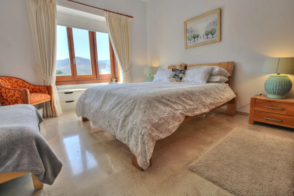 9aea4ca1-afeb-419a-bc13-777db7b2c95e