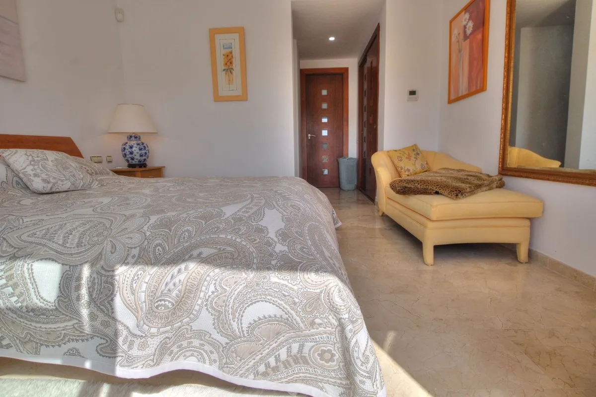 ba288243-d073-4e18-8f6c-868308b715a9