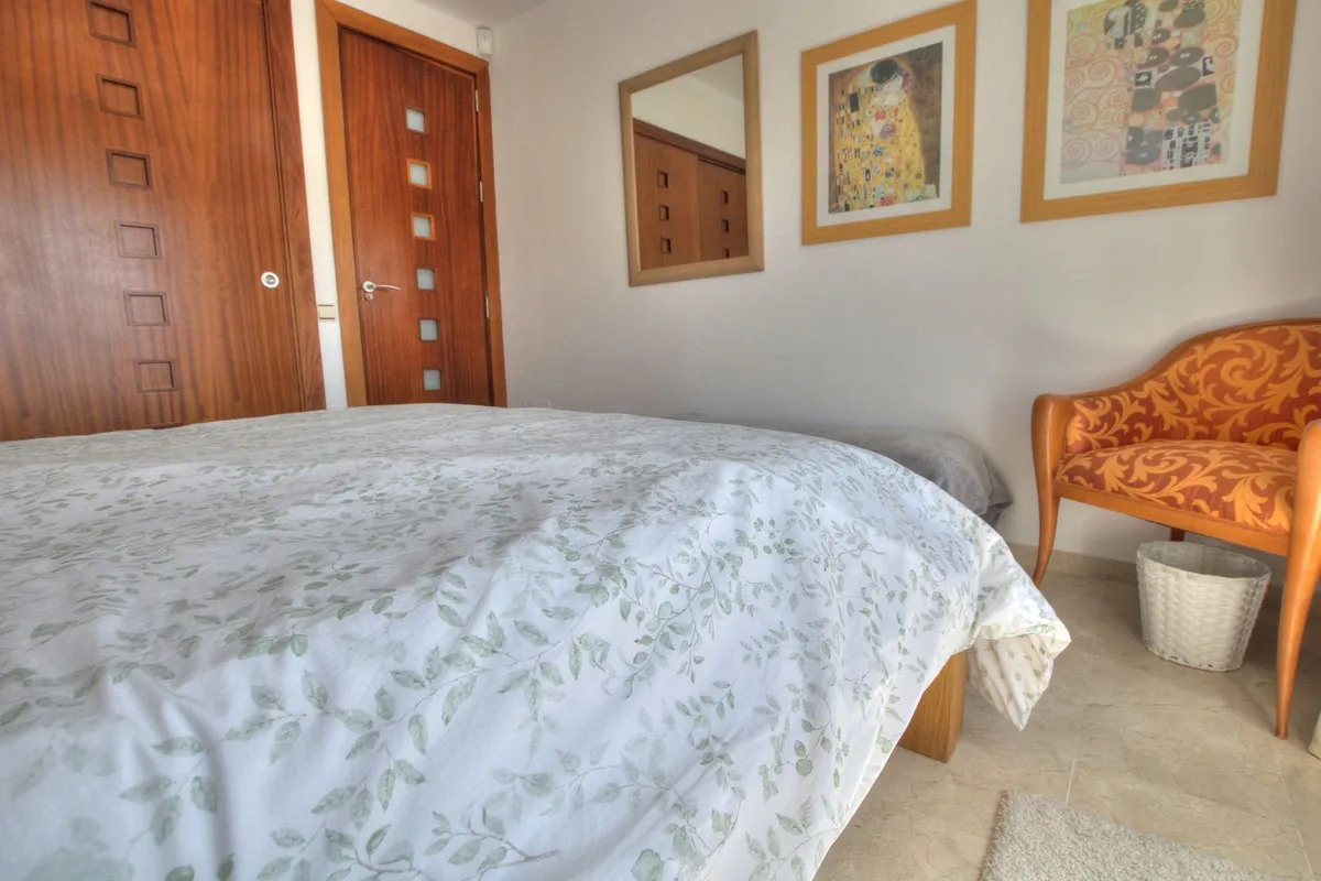 e27c9b9f-99f2-44a1-b8fd-065561b702eb