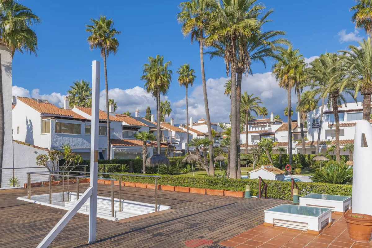 110a19c3-602d-4ec5-8a02-864a9de1d13b