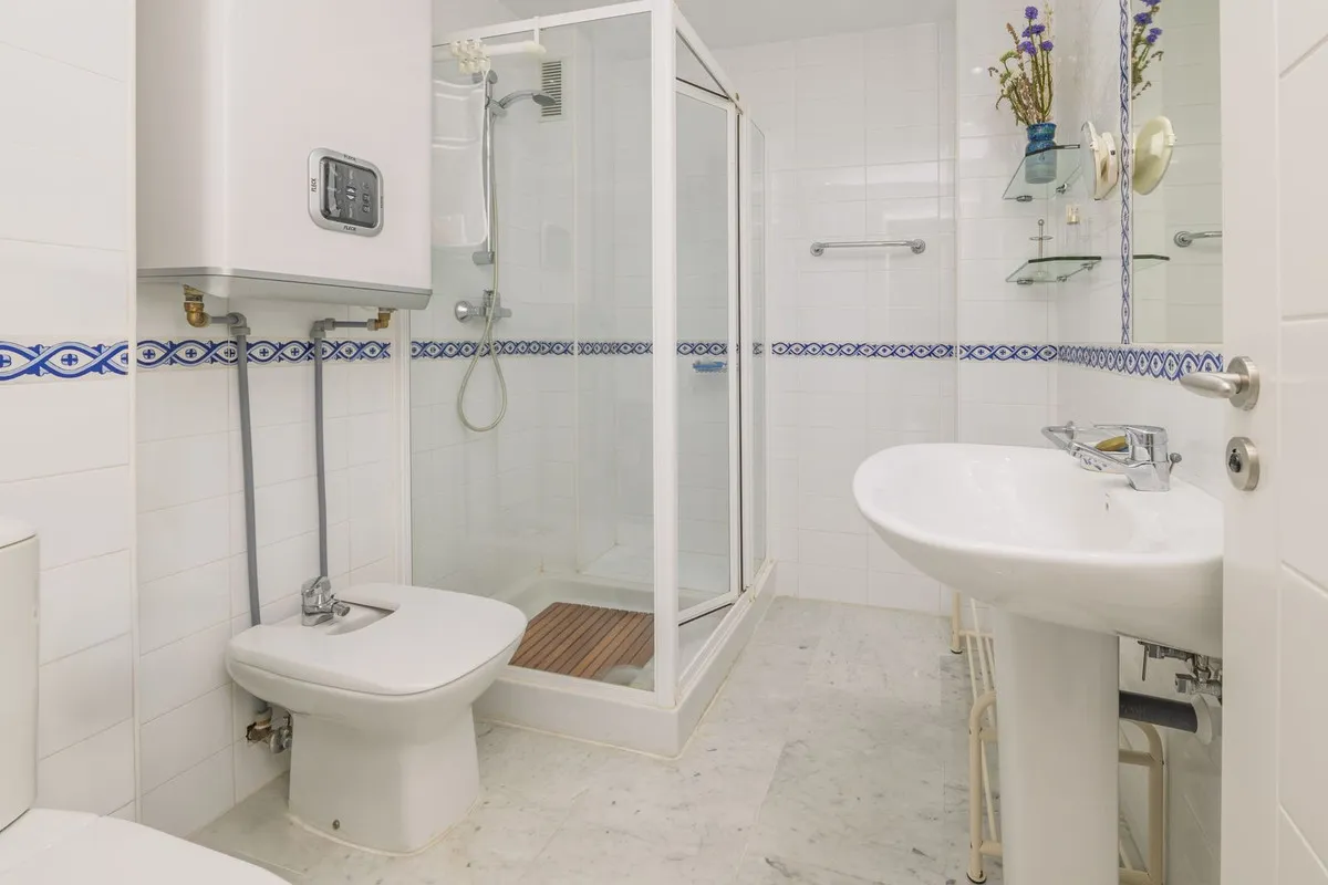 6f72fa72-bdea-4579-ade3-6b41ec684efd