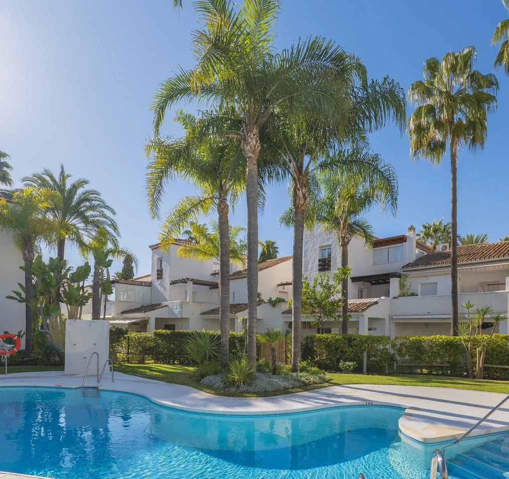 9535c6a9-2b3c-4e43-a4ea-59ba6f1aa21d