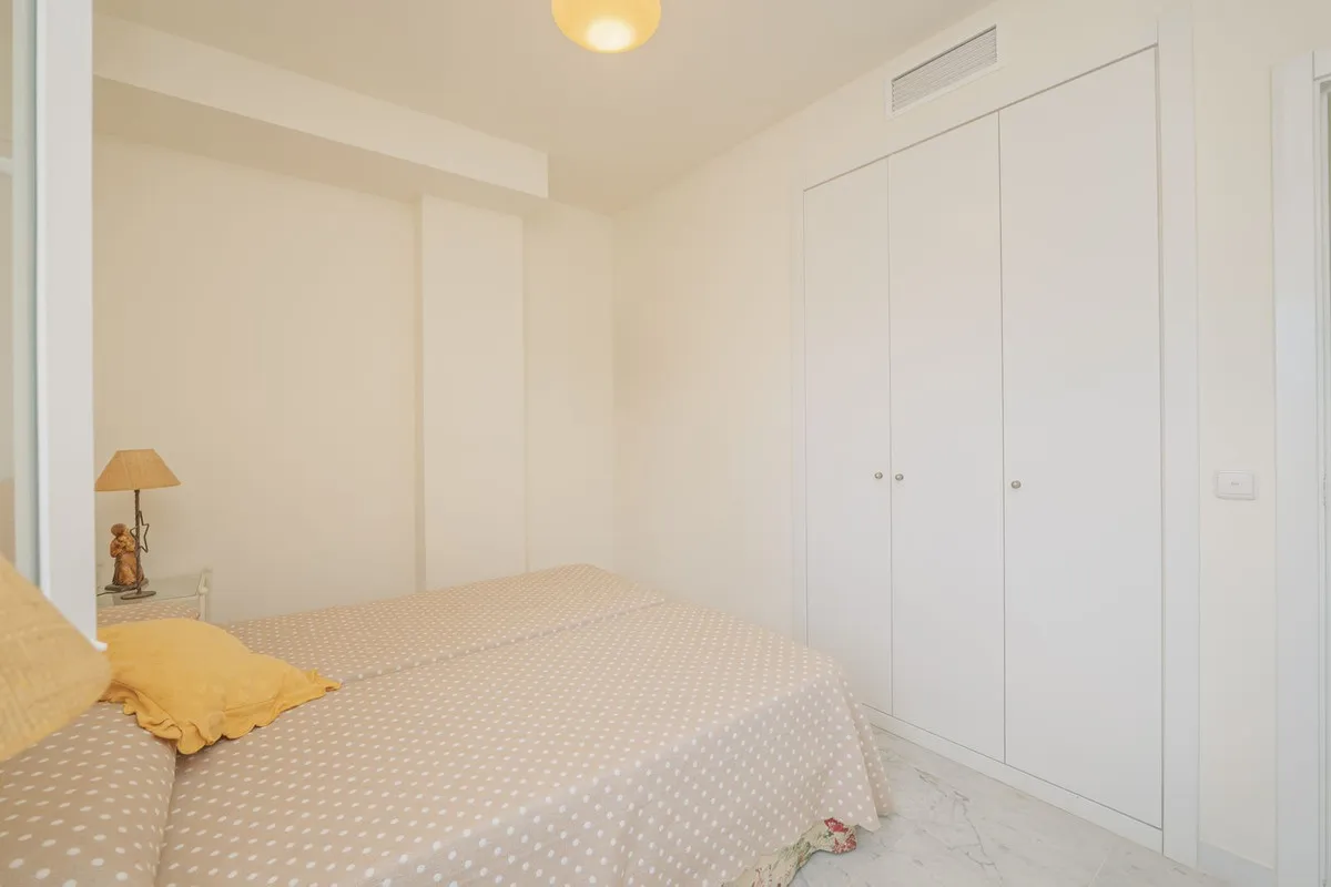 9d5d76cf-2f63-40bc-b04d-0955d2db7838