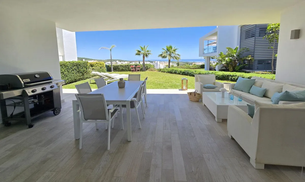 ea8820e8-7065-43a1-b33a-a0ae5496ace3