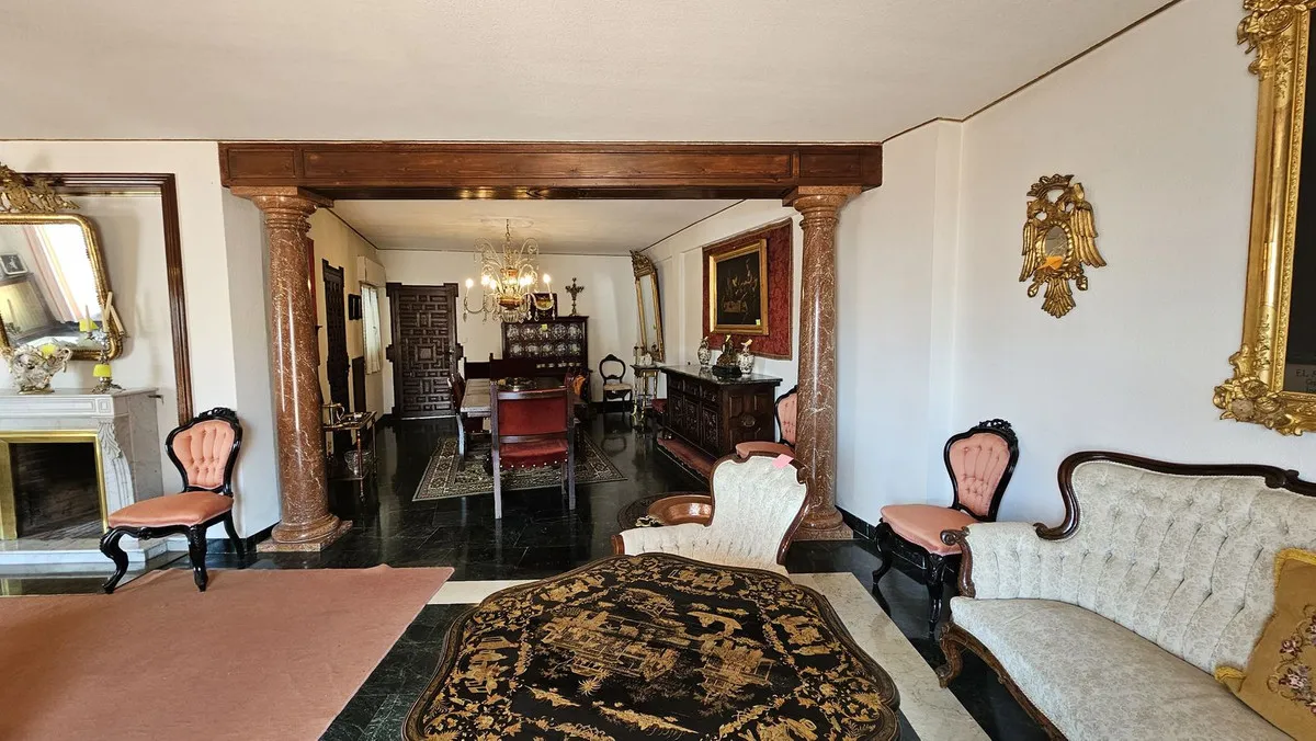 c195f9df-57fc-4c69-b59f-a0e37f7745cd