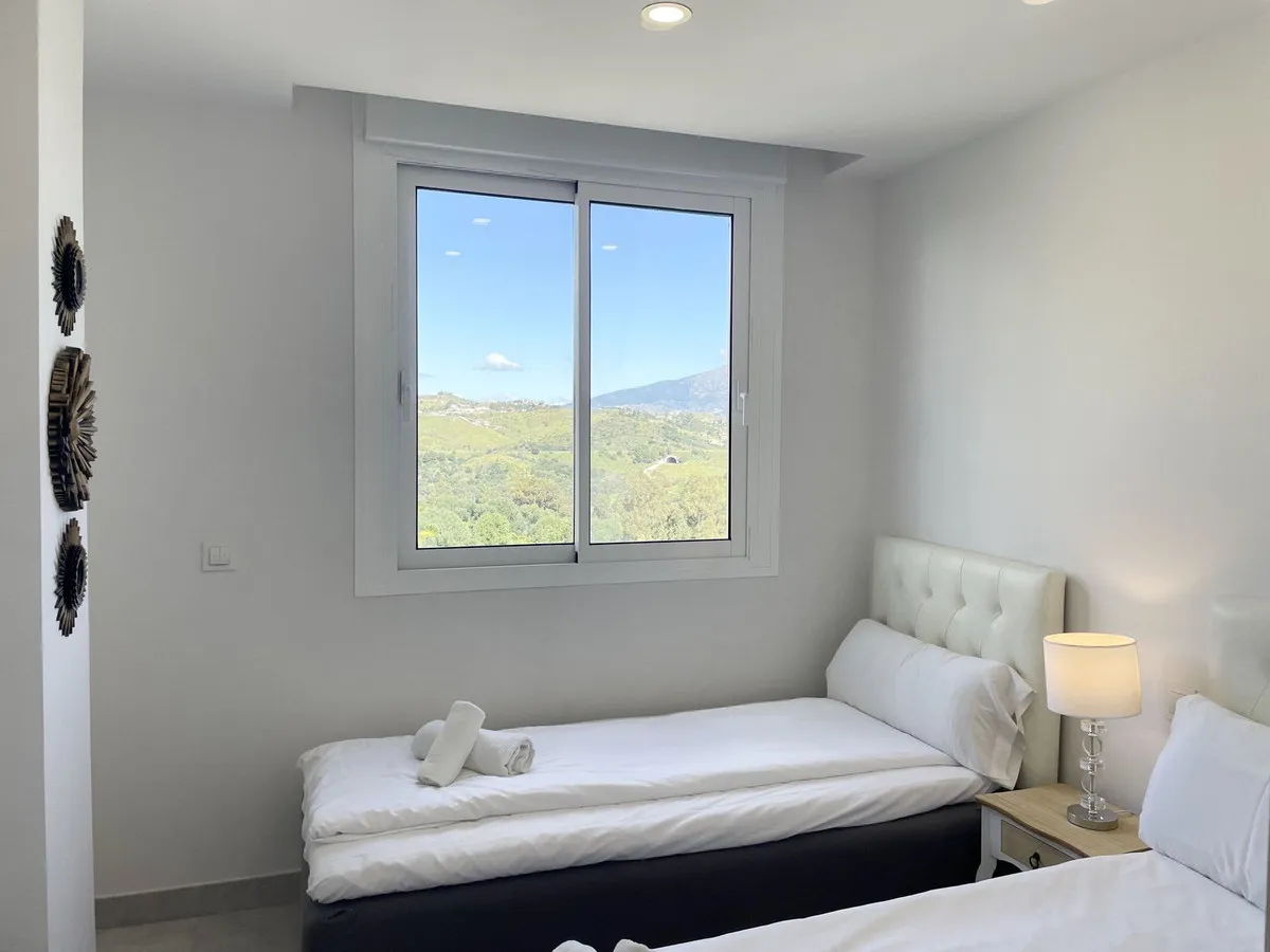 85e6598a-cb12-4be2-8c15-9d4ab38769ee