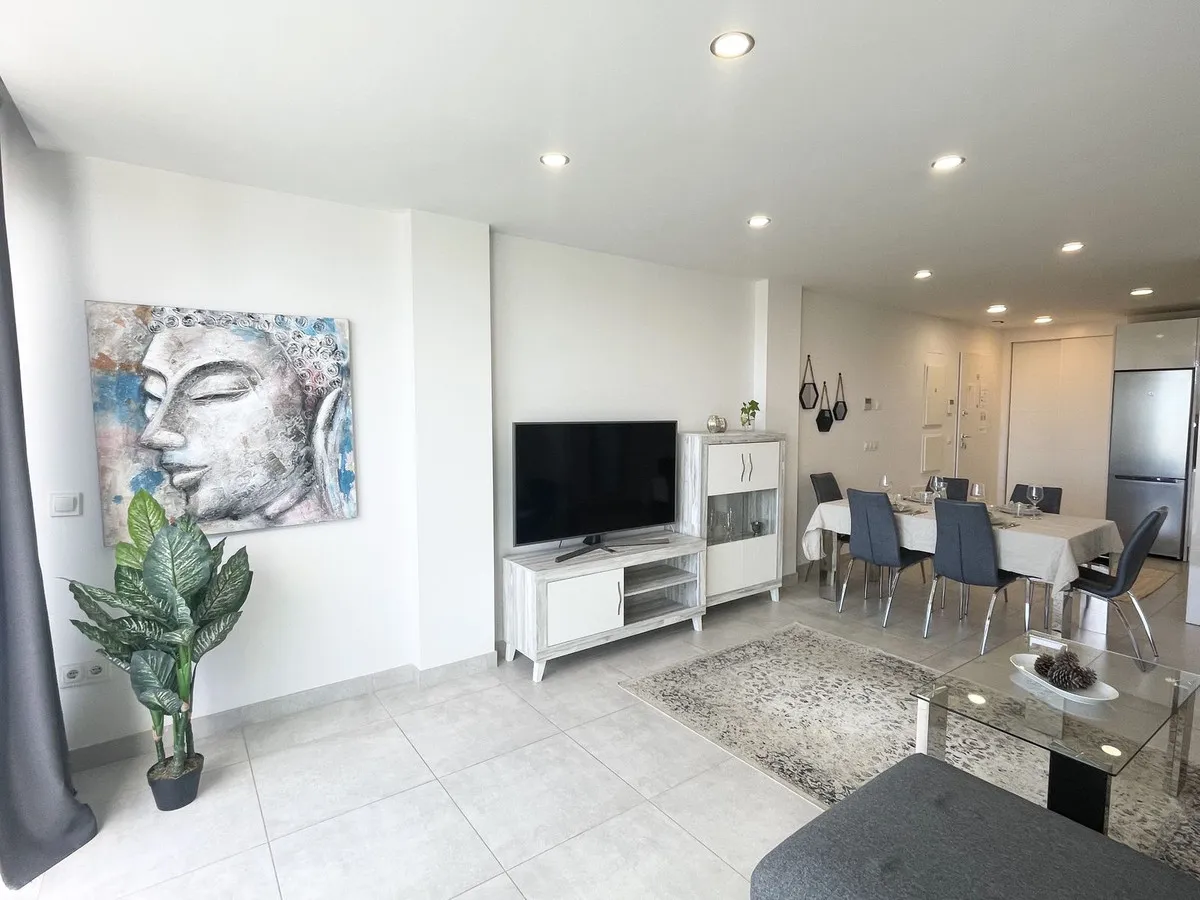 86e14b00-453b-4a12-b7b9-1ca4d1315e0d