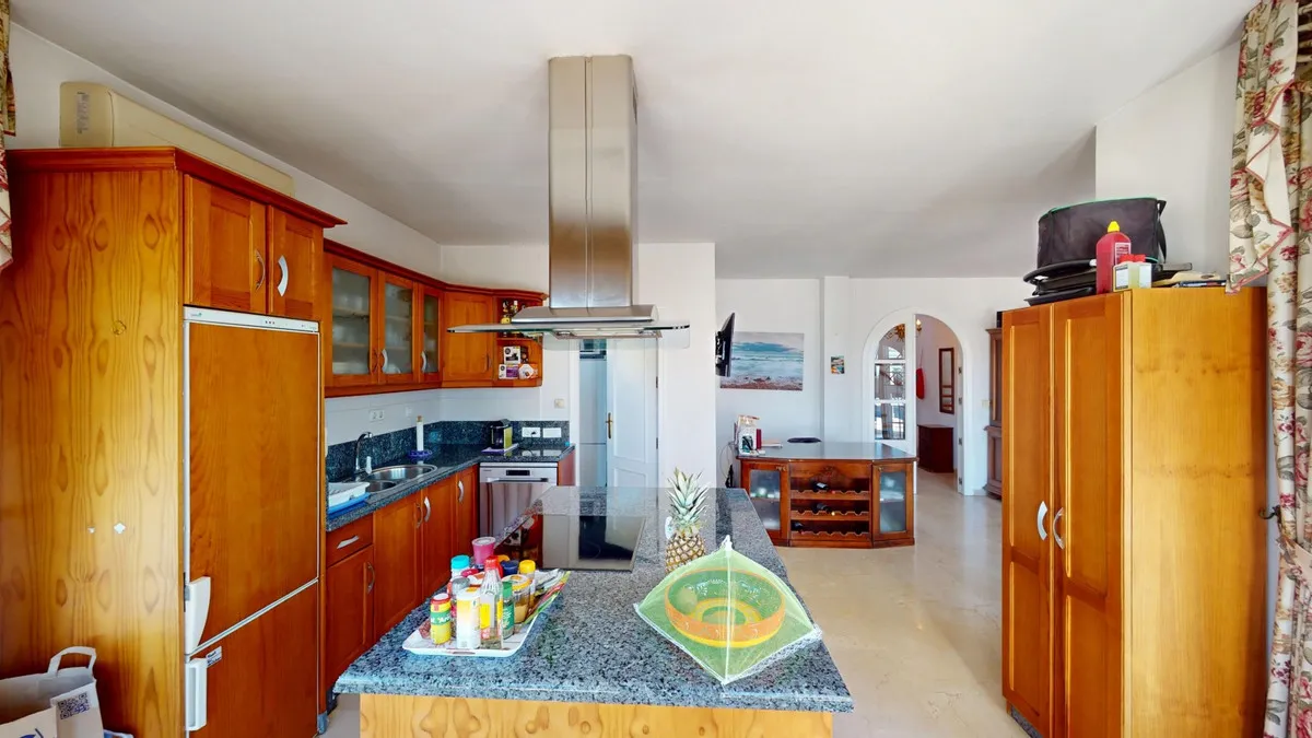 1821a954-8bd3-4eae-b23f-048a96b63445