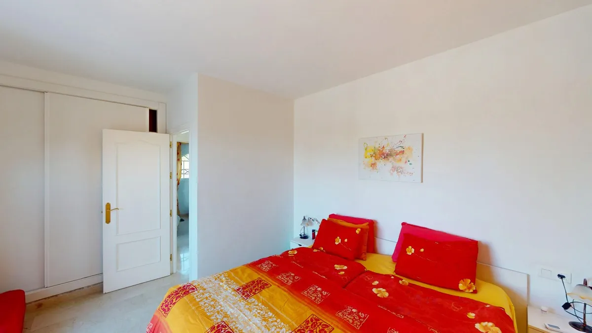 51ed45c8-973b-4b03-9a4a-8bb4fd1cf918