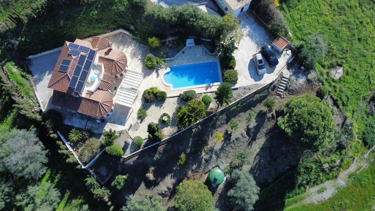 d32787ba-1cff-4f5e-91fb-d4ce36965d4a