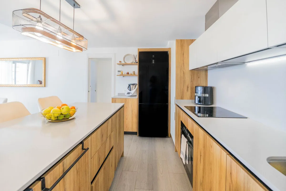 81a7063f-2b71-42b3-8e88-a8e217a23f8a