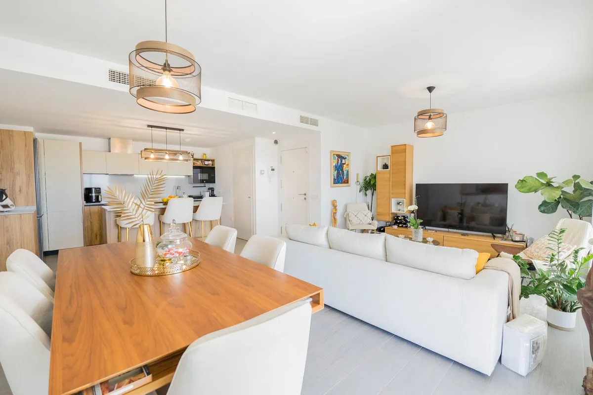 91fec707-b198-49f4-9e86-a239766e7160