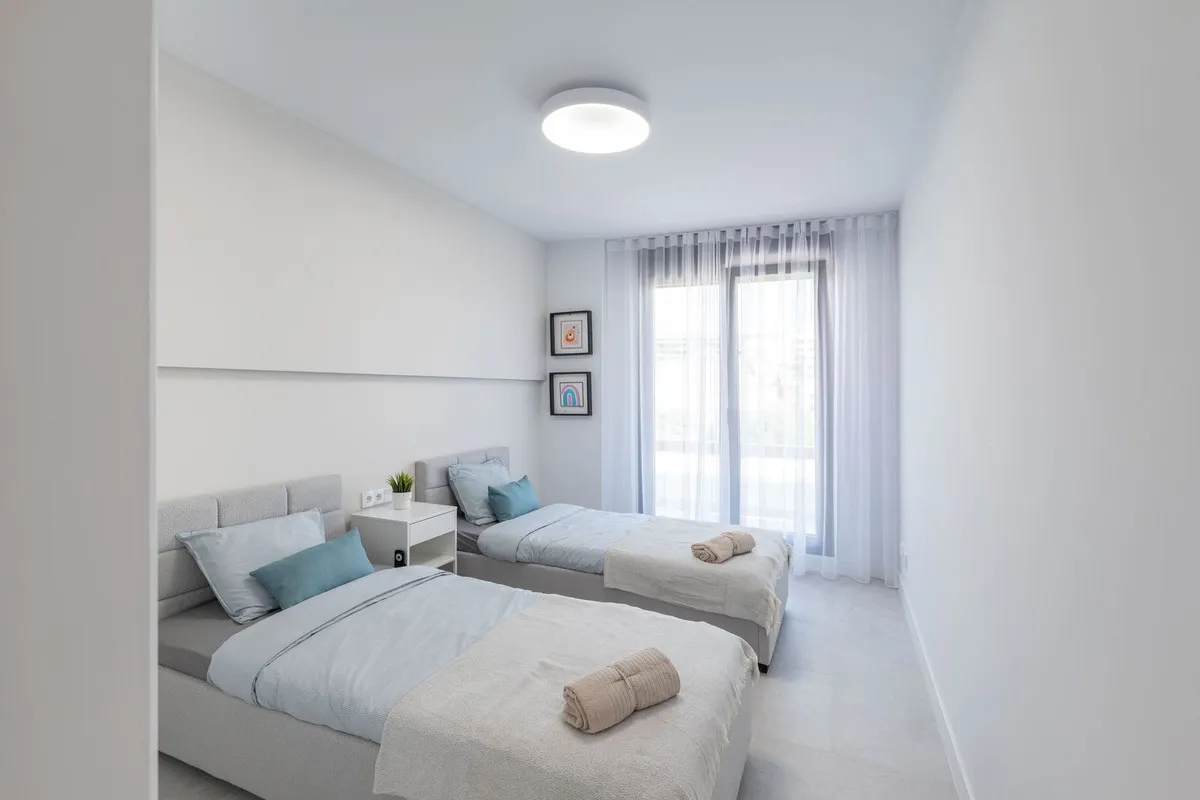 c363a96a-85a2-4e96-8bd6-d7499c496f79