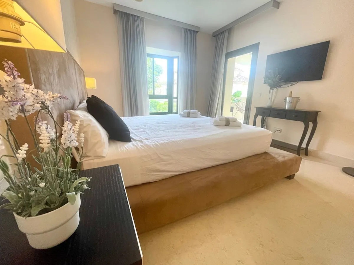 858f1ded-a280-4fb9-9093-08729ee6b77f