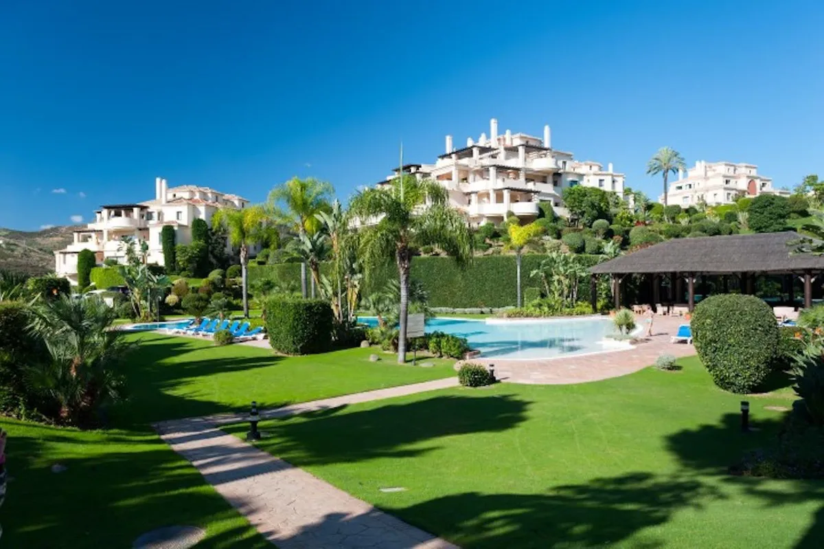 cb90d33c-8b4c-4910-8c67-5c4af5d3ac8d