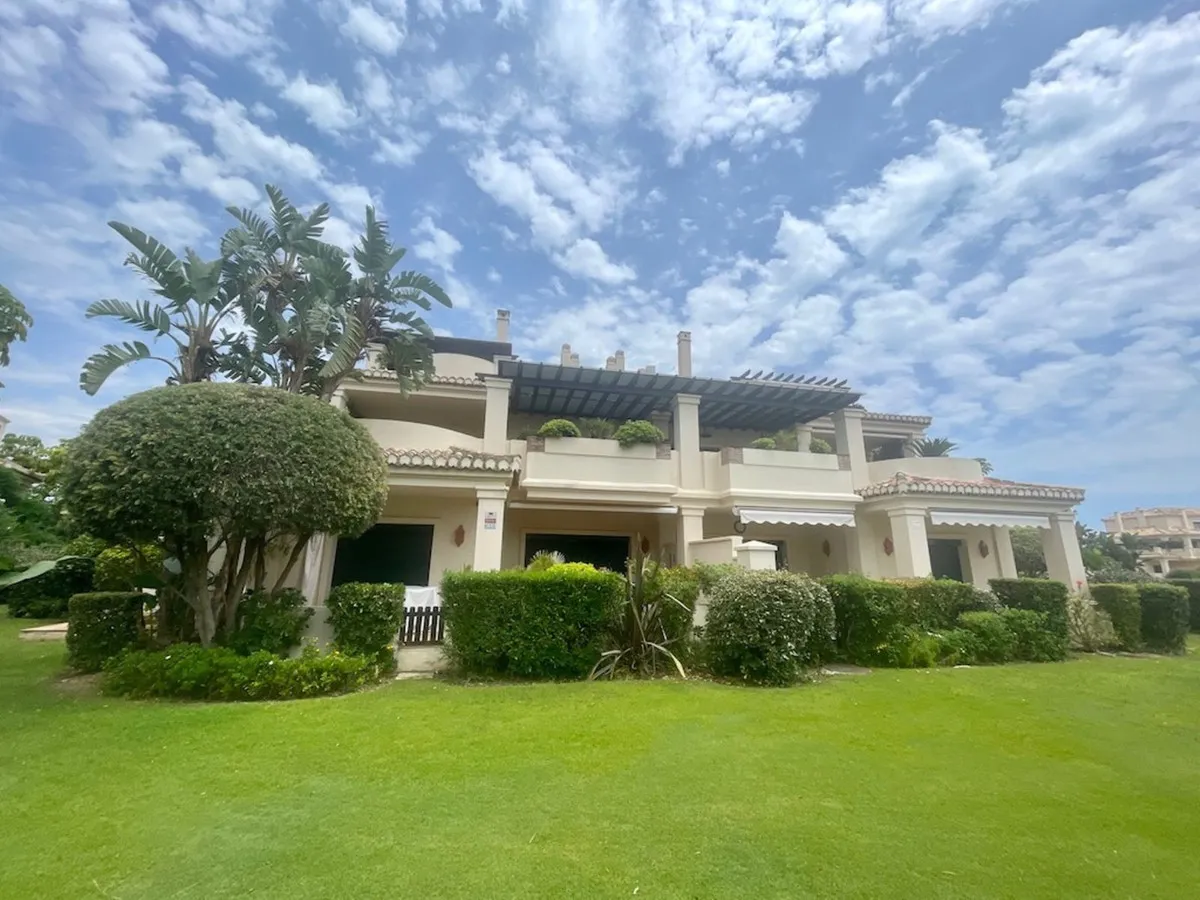 f64b5d77-fcbe-4cd1-97fe-7aaee2475be7