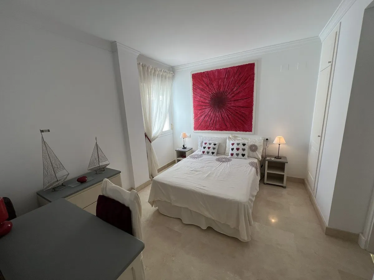 56678140-2784-4003-8292-61cf86910cb9