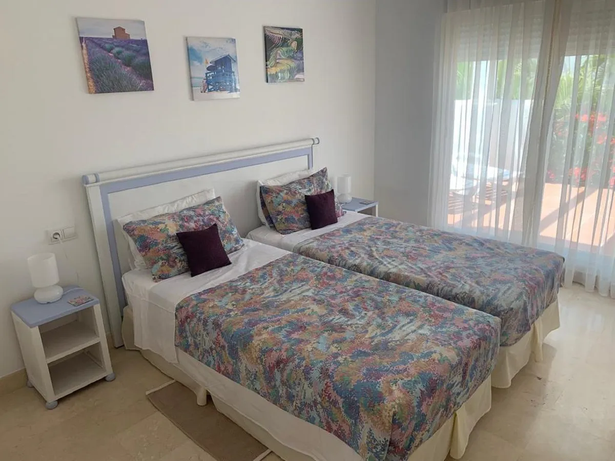 db16ad33-0d76-4b77-8ecb-1d61e210b426