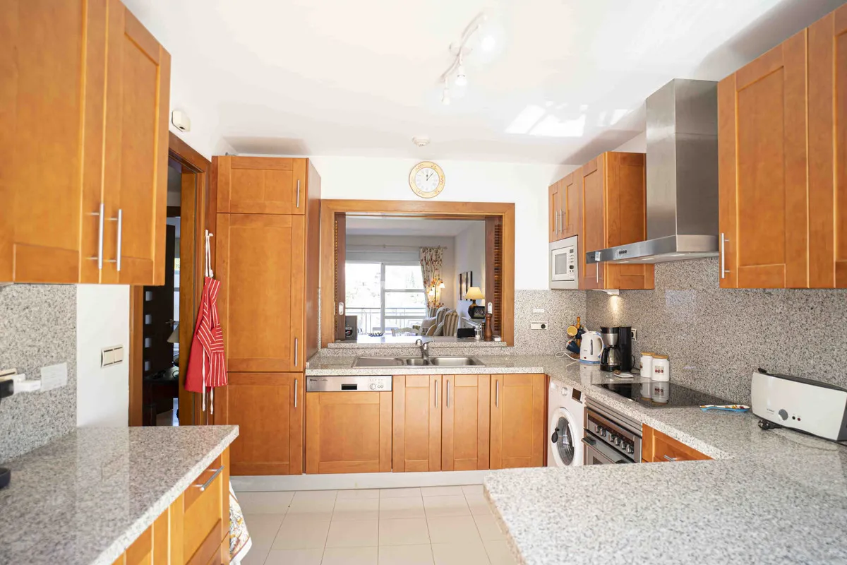 ac41acd8-9dfb-4d05-b0db-da8a8fd0e006