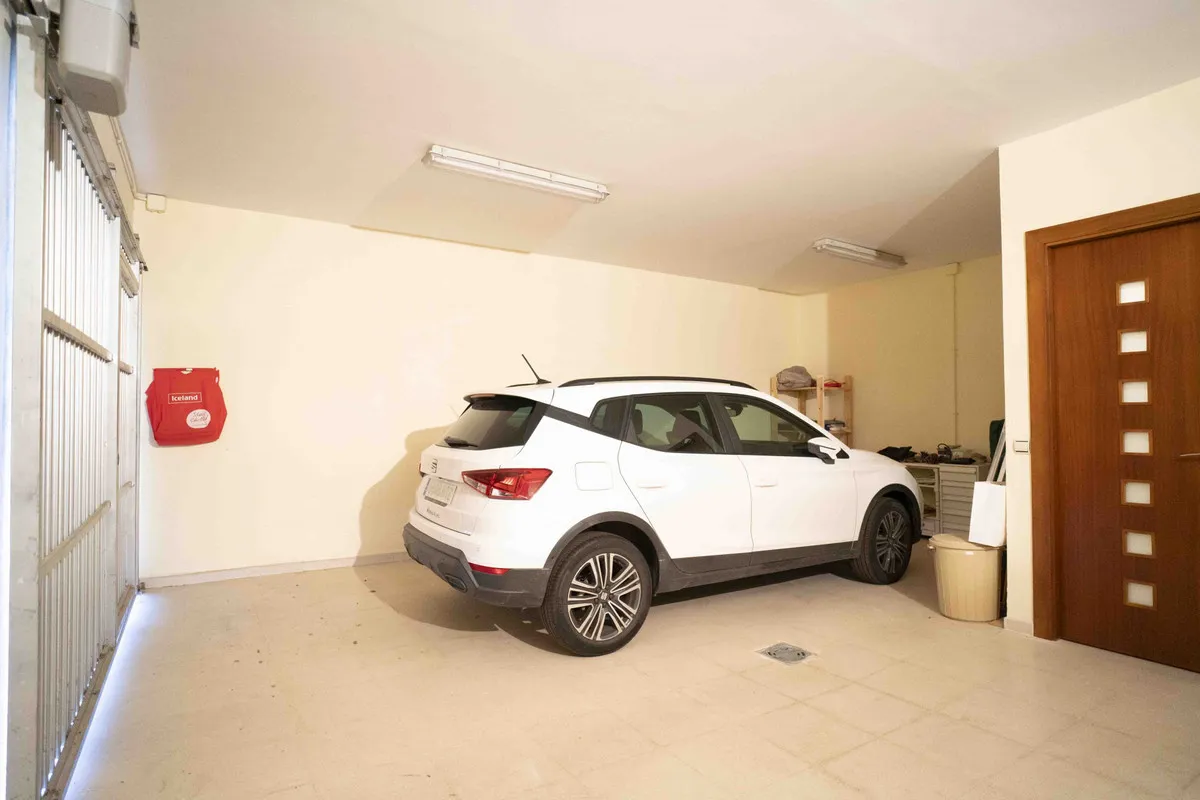 b1f88f8b-e191-4678-a3f8-c2d9c30577d1