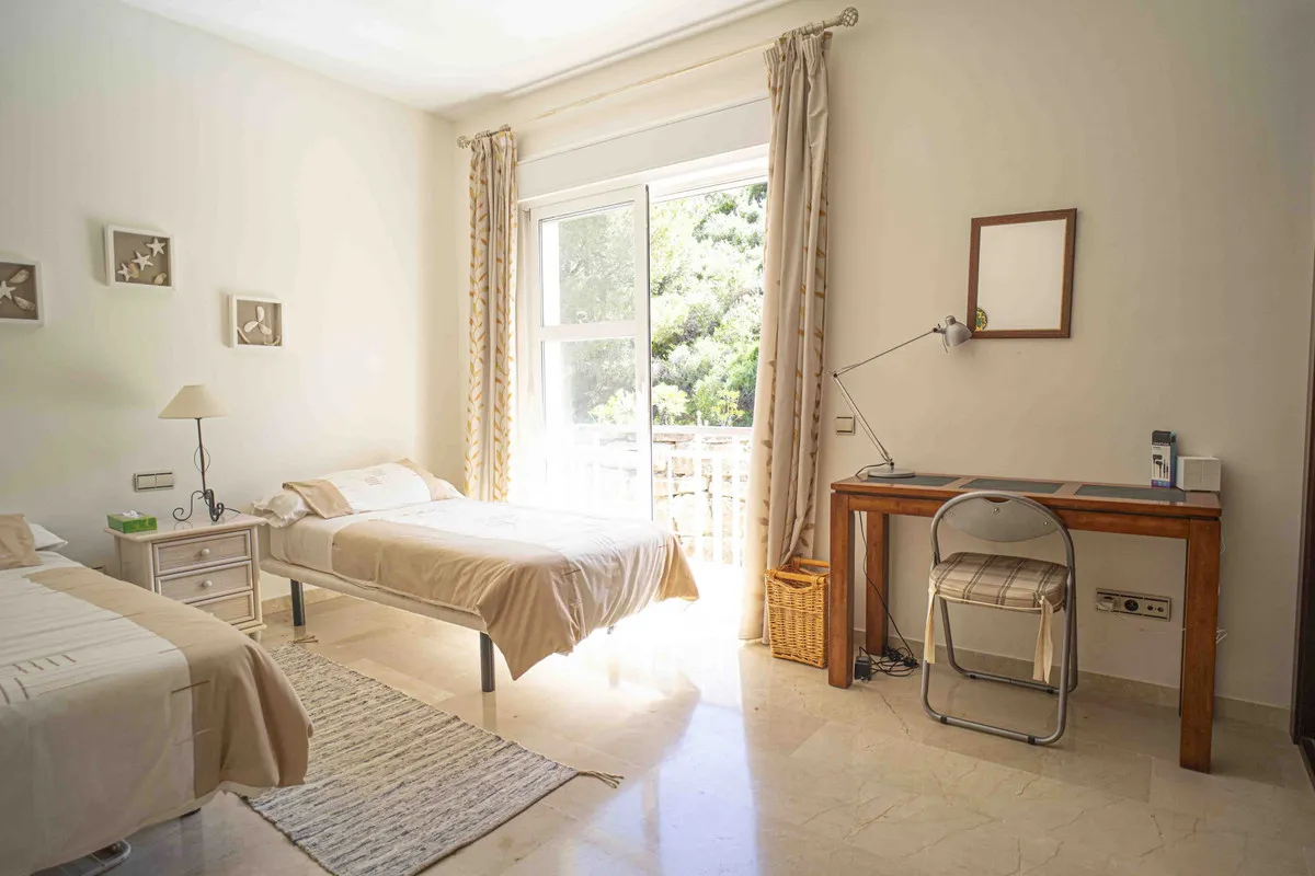 da423862-9479-42c2-abd8-916c3b4f21f8