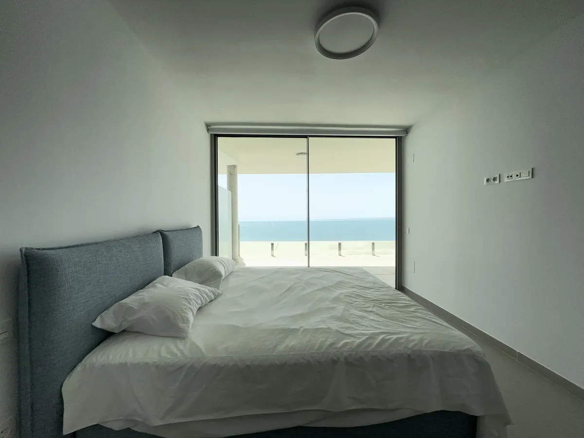 0248ac60-5a8e-4edc-bdfe-f3ff359f8385