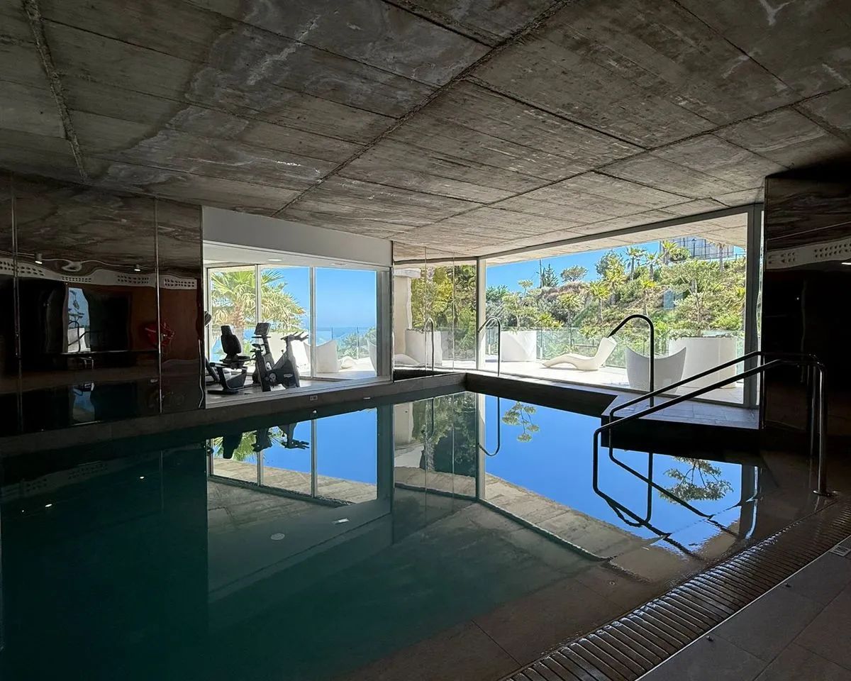 5da8f330-092c-4f1e-b6e6-86a4c8ca1ff1