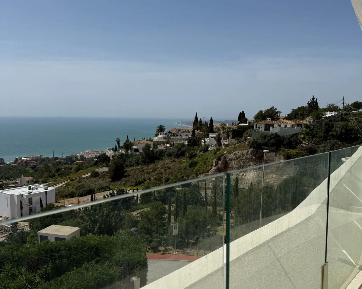 c92d529d-0f25-4e5d-9113-dc591e632124