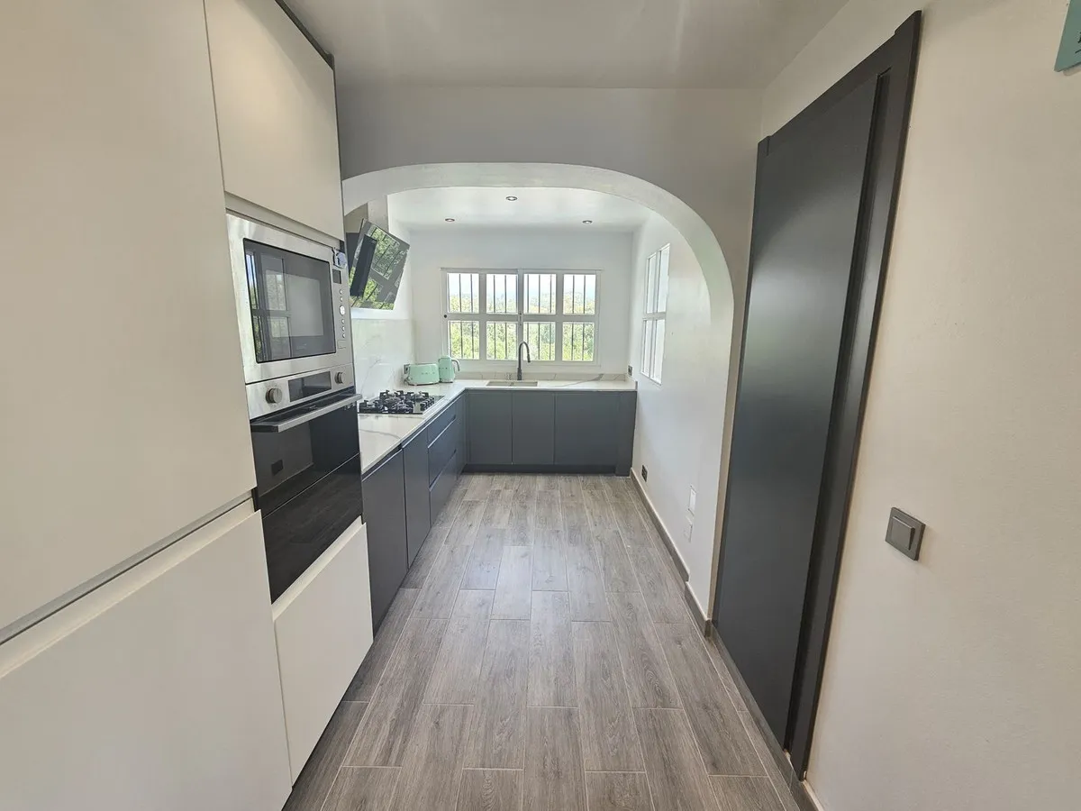 18abedcc-f9f6-47d3-afb5-022af51db164