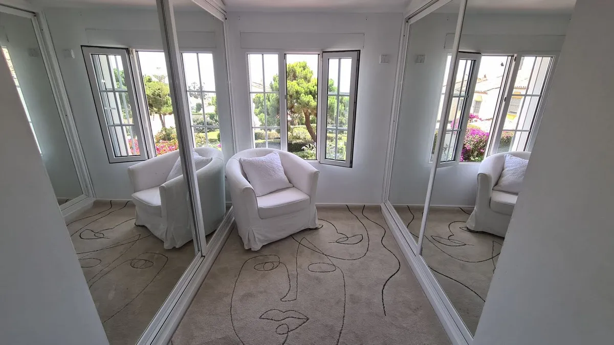 4e0baf86-56de-47d7-b8d7-f7375691acf3