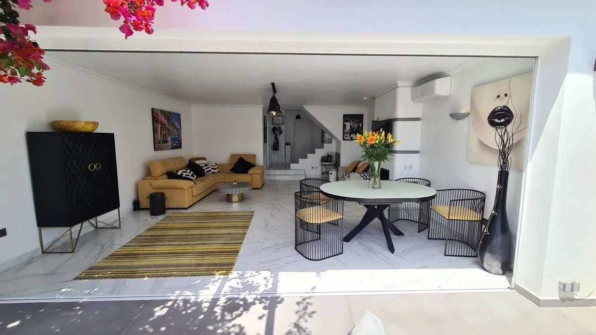 5bee2e48-b4f6-4930-b049-a0787e52b915