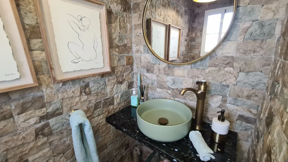 b2b8b532-846b-4d83-9d18-6de432bb49ad