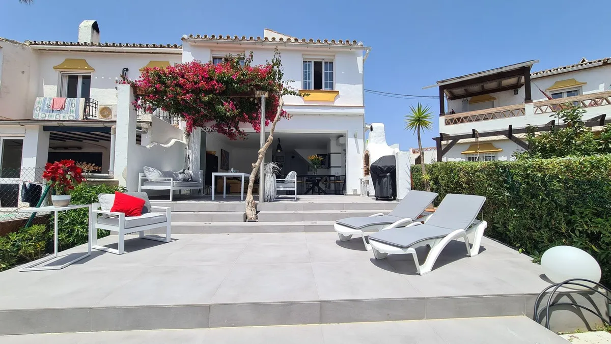 d611cd74-7c93-4d29-b01c-80b8bb54fb91